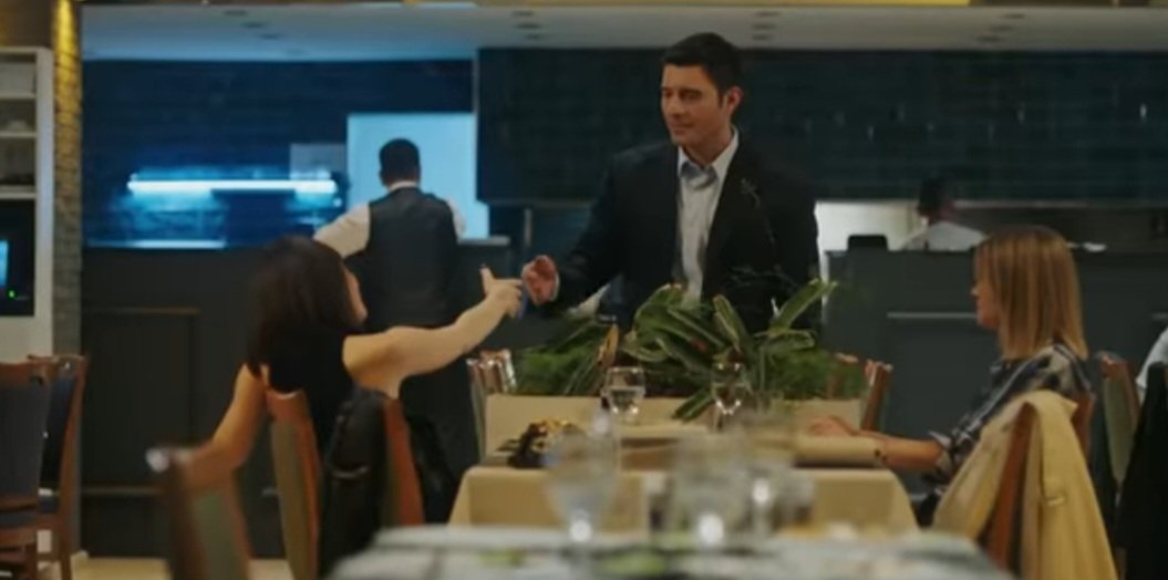 GnlTopal5's tweet photo. Hayrinin ecelini görmek ne güzelmiş😂 #CamdakiKız #lazkizi #viral #FolloMe https://t.co/kX9BefEWgy