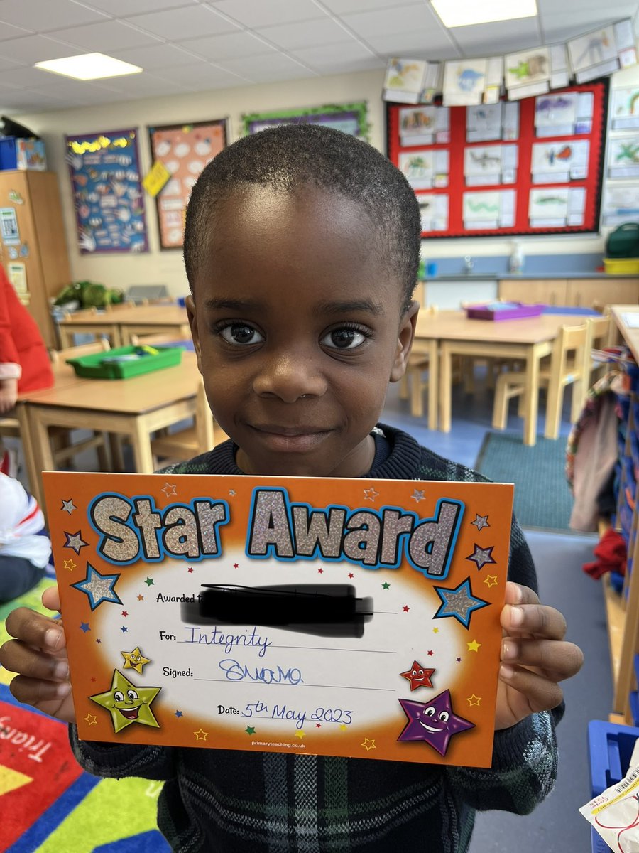 e1_stgeorge's tweet photo. Our ⭐️🌟✨ of the week. Integrity- always giving 100% @StAnnesgaCPS  @e1_stgeorges https://t.co/wX4DSnd5Sf