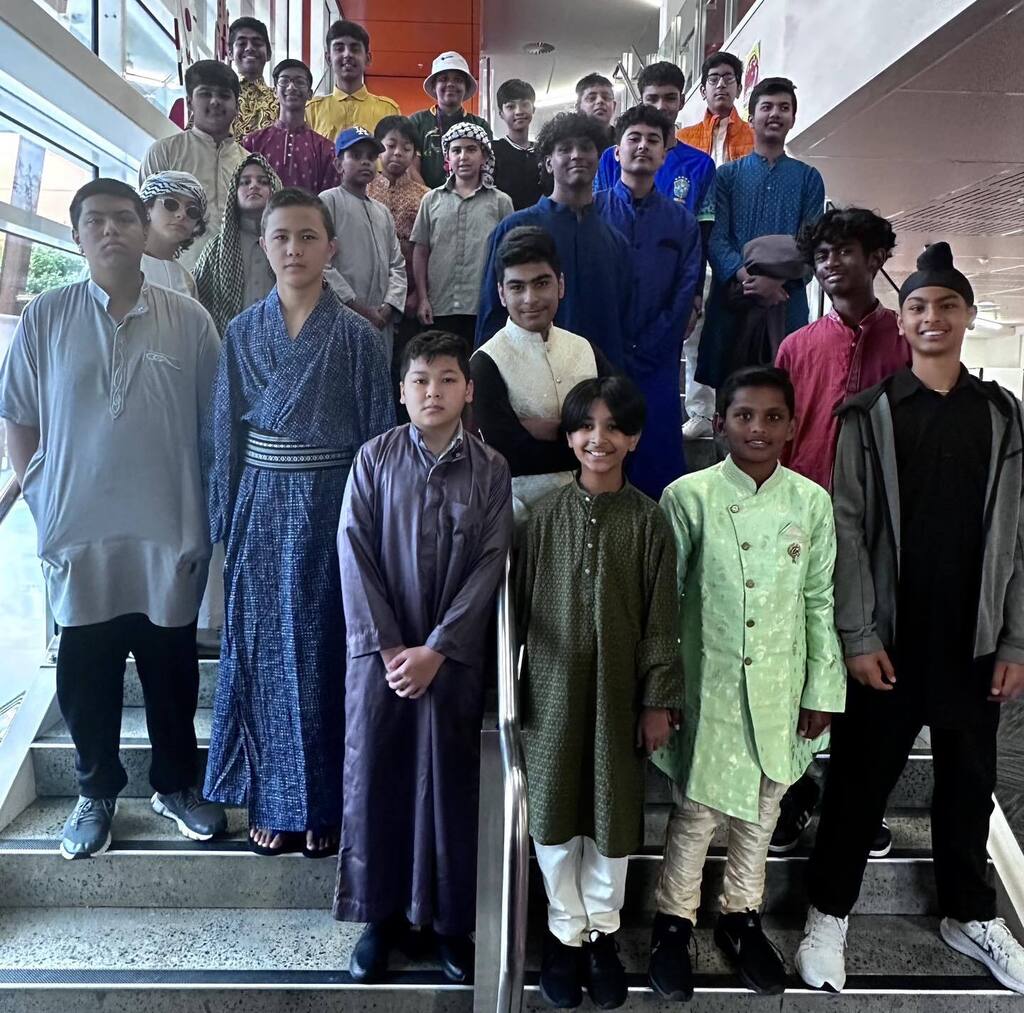 Thanks and appreciation to our Muslim learners committee who arranged our Eid celebrations this week, culminating in encouraging our learners to wear their traditional or cultural attire and modesty dress for our non-uniform day today! We also had the Az… instagr.am/p/Cr2yWLlydVB/