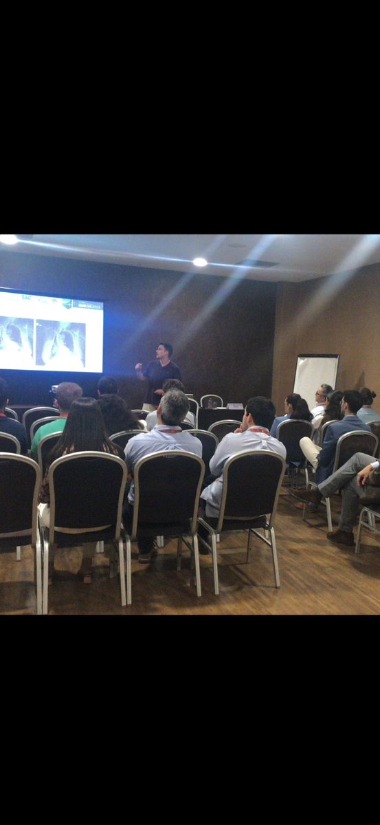 CorazonHuvr's tweet photo. Tercer día de Congreso de @SACardiologia con defensa de comunicaciones. Dr @grimal26 de @HospitalUVRocio habla sobre Indicaciones y resultados del implante de marcapasos sin cable MICRA. @JTLLERGO @MAROSFO @Monicaferqu @pepp183 https://t.co/4XvML0xYAa