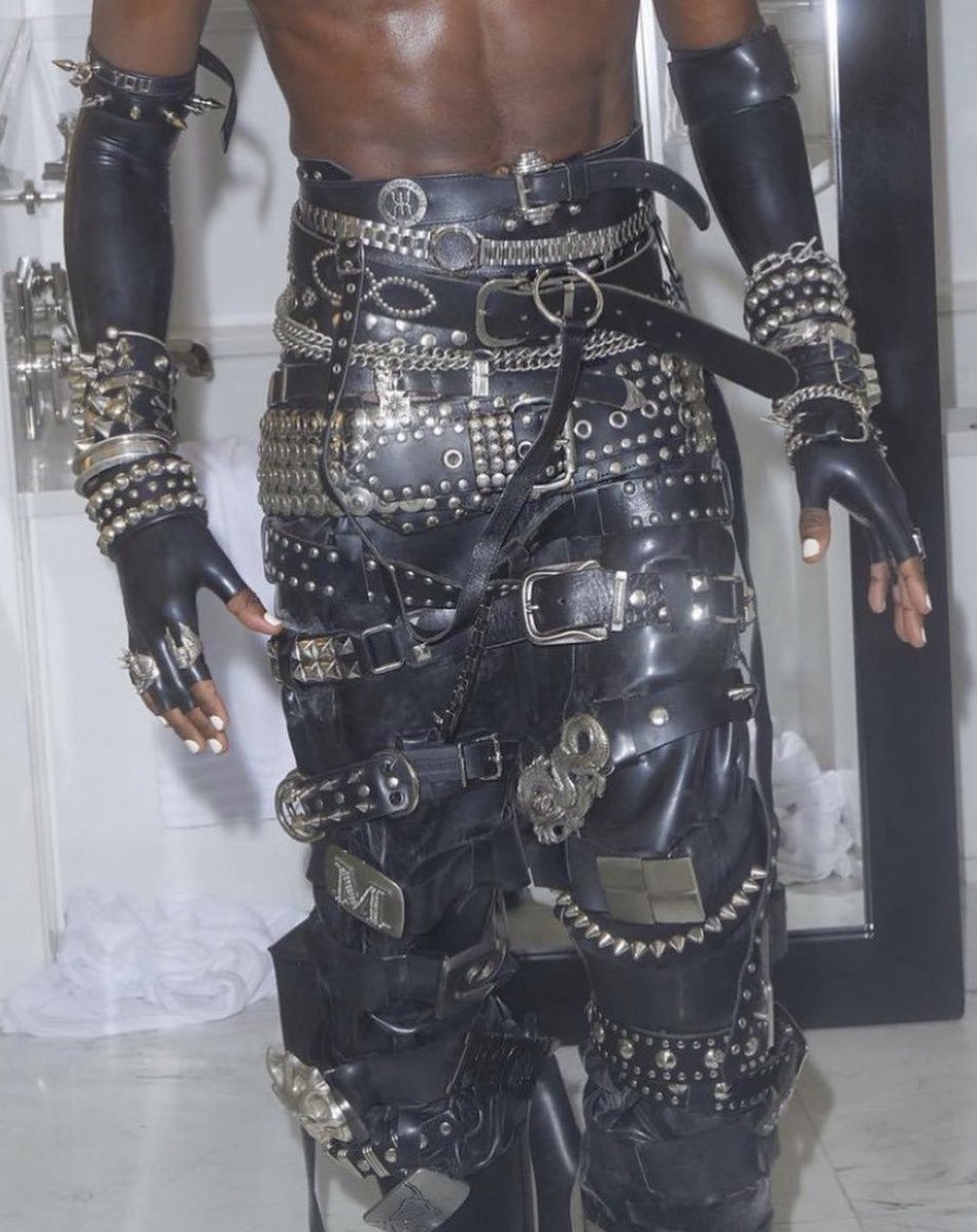 donebysaint's tweet photo. Alton Mason wearing Luis De Javier https://t.co/opEXFeLNpN