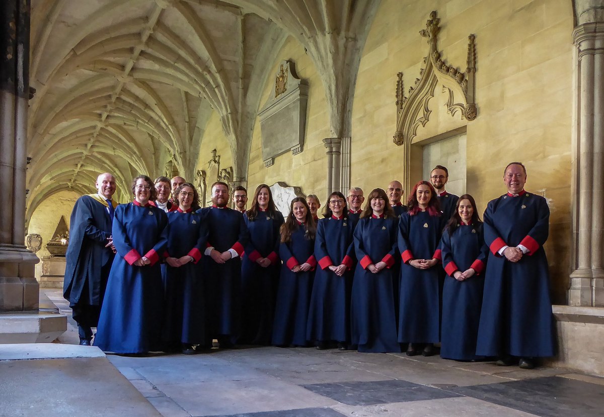 PaulGudge's tweet photo. Great weekend in London with the Robin Chapel Choir last week, singing at Westminster Abbey for the arrival of the Stone of Destiny. https://t.co/fKfo0oALFX