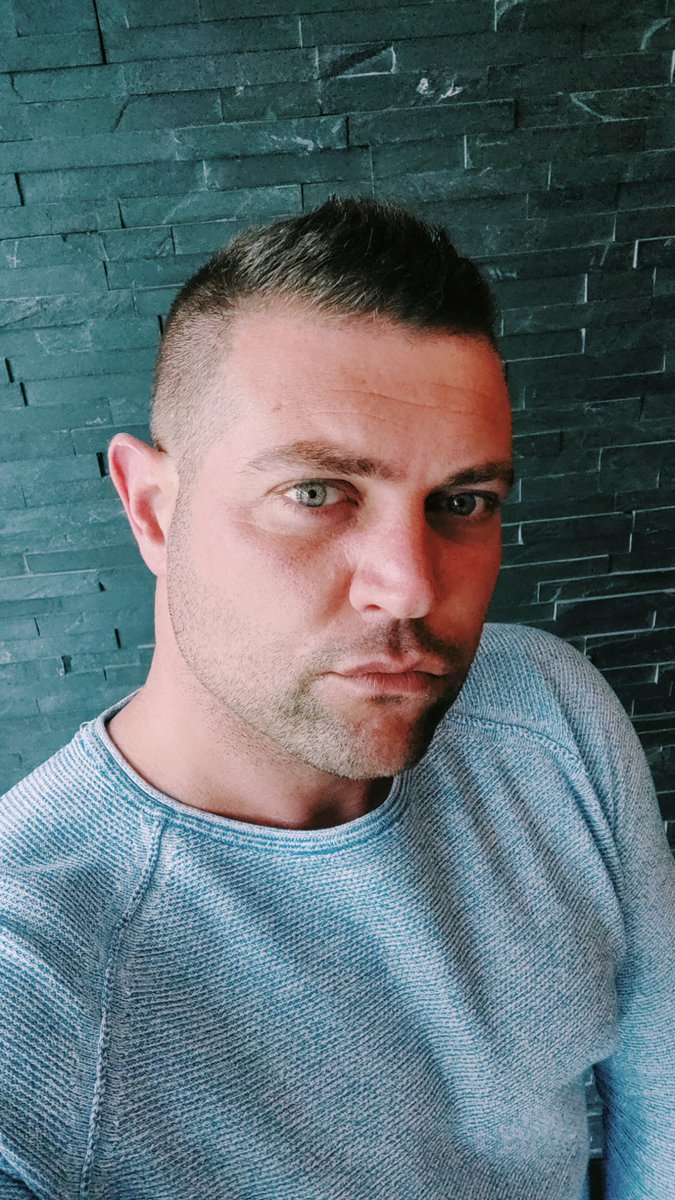 Col19821's tweet image. Boe!!!!! 🤓🤡

#boredtodeath
#verveeltweet