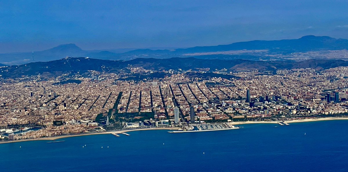 VDelgadoGarcia's tweet photo. Are you going to miss the image you can get landing? Come to #EACVI2023 in Barcelona! We wait for you! @EACVIPresident @chiarabd @Sarah_Moharem @NAjmoneMarsan @ESC_Lavinia @masitges @JRodriPalomares @JGrapsa @Cosyns @bernhard_gerber @RNijveldt #CardioTwitter #echofirst https://t.co/gRbRnnKpl7