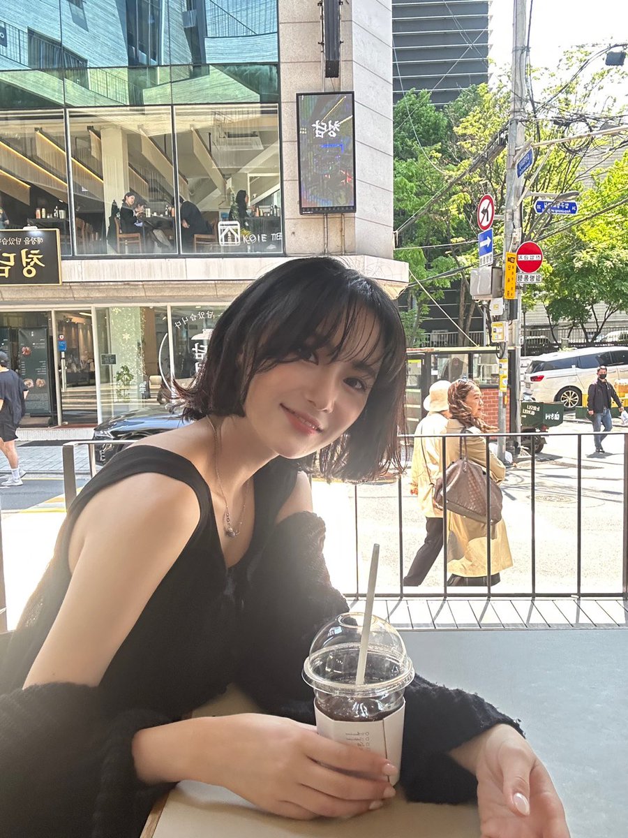 PRIMROSE_AO's tweet photo. 단발아 오랜만이야🌿

#PRIMROSE #프림로즈
#NAHYUN #나현 https://t.co/Oblm5hVeqU