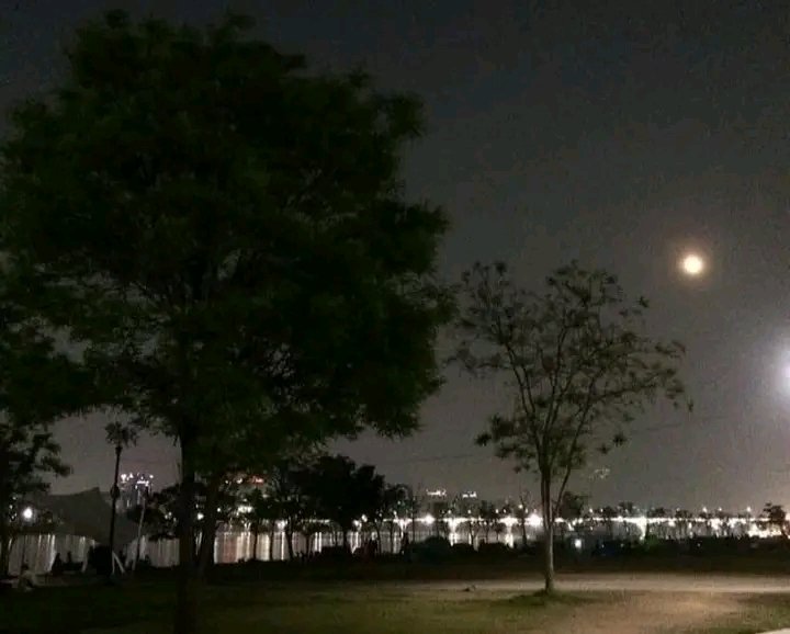 aorkindnes's tweet photo. the beauty and the silence of the night. https://t.co/sU7FiV2ikc