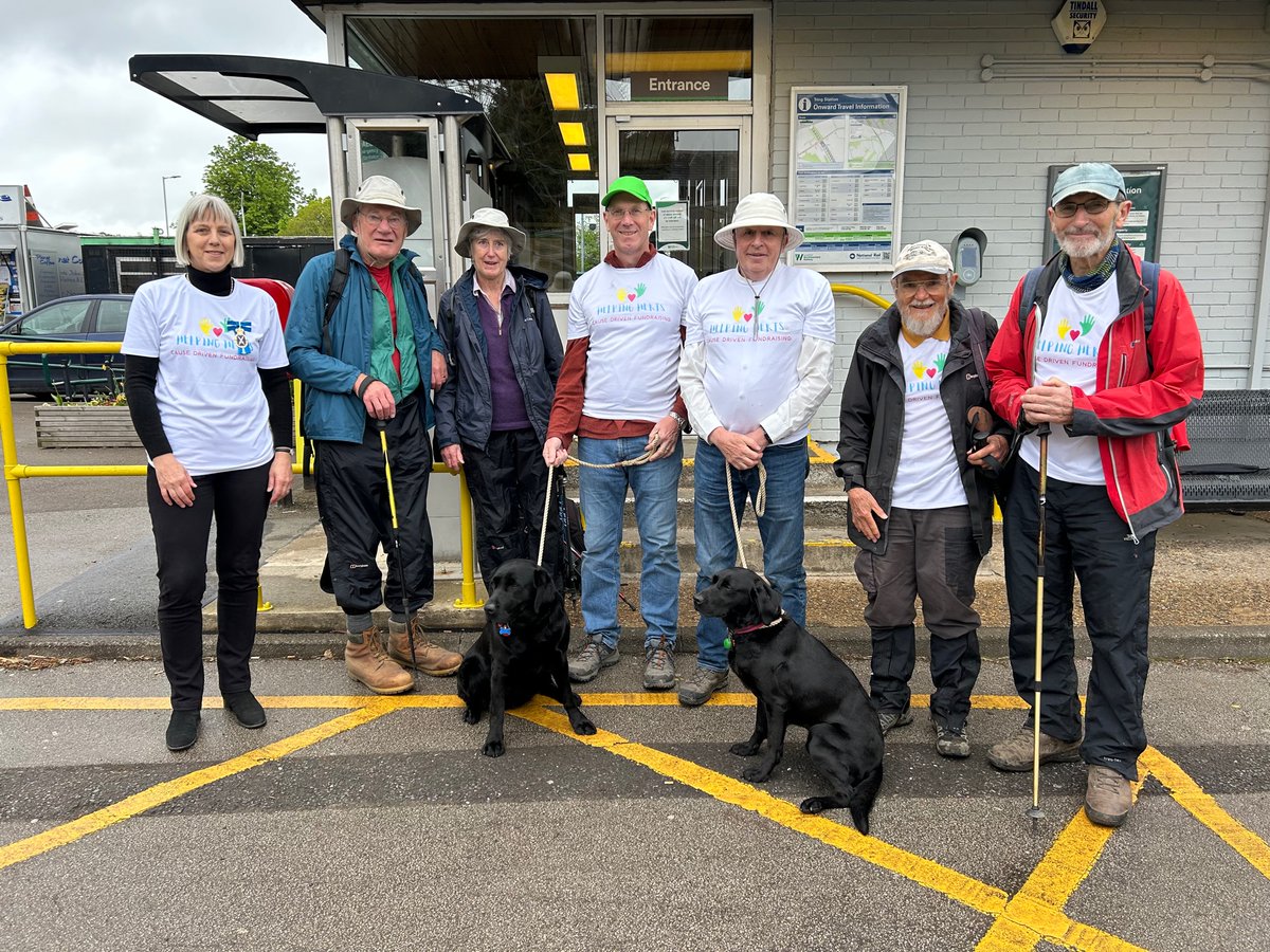Delighted to meet Gordon, Jim, their friends &amp; dogs on Day 7 of their walk for <a href="/Helping_Herts/">helpingherts</a> from #Tring Station to Markyate - 11.4 miles. Raising funds for 12 charities focused on children &amp; young people. 170 mile walk around the #Hertfordshire Way. #HighSheriff #community
