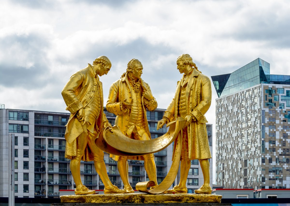 Happy Friday, everyone! Here's a photo of the Boulton, Watt and Murdoch statue in Birmingham where we are looking for small business owners to take part in some important research with £180 incentive. To find out more contact <a href="/RaedeneDavies/">R.Davies</a> at raedene@fmresearch.co.uk. Pls share!