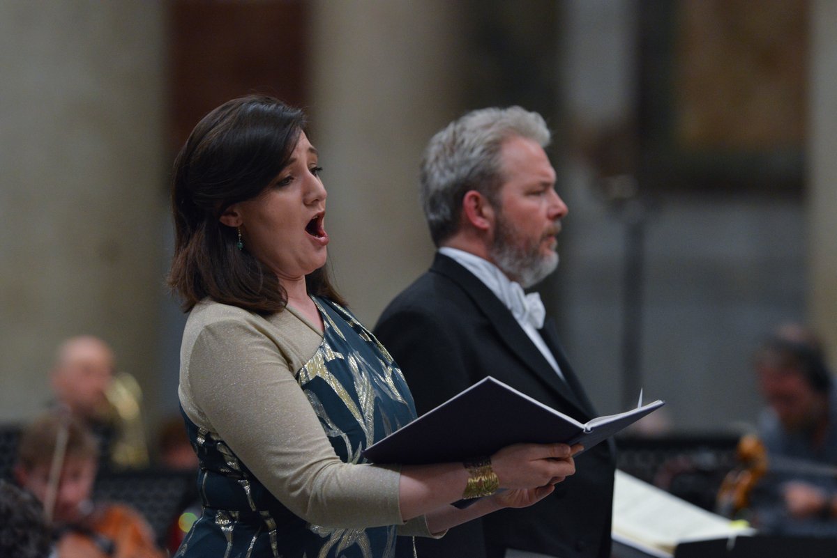 We were proud to support 2 @GenesisSixteen alumni, @arthurgbruce (Cohort 5) & @bethtaylormezzo (Cohort 4), as soloists in Newman’s ‘The Dream of Gerontius’ at Papal Basilica of Saint Paul Outside the Walls in Rome last Saturday🇮🇹 📺Watch the performance: youtube.com/watch?v=cBB0fg…