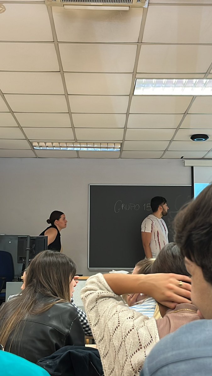 CerezoLaura_'s tweet photo. La pareja del momento sale a presentar #ucmtecnología https://t.co/kUghIddTij