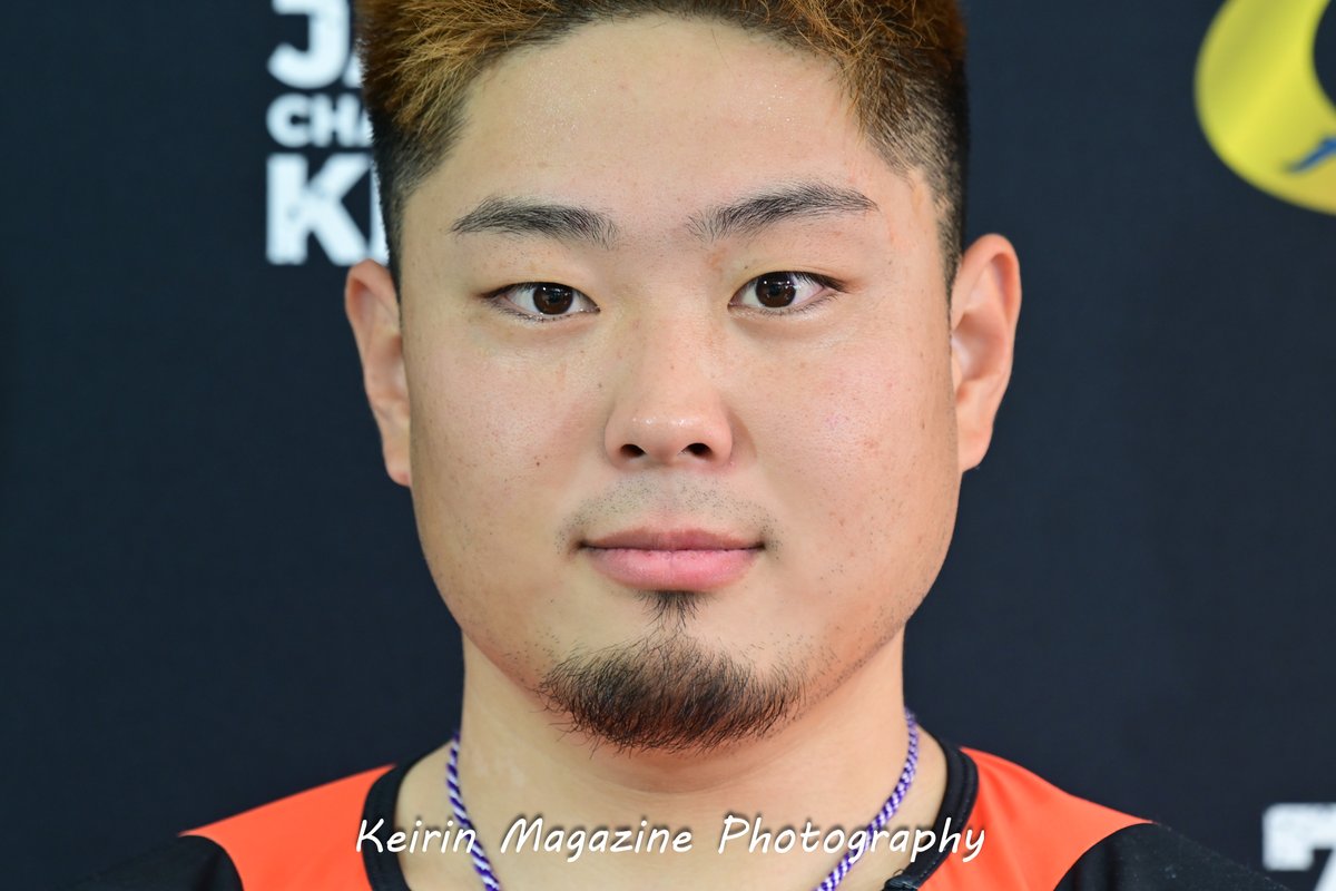 第77回日本選手権競輪(GI)四日目
第8レース　2着
高橋晋也選手
早変わり4面相