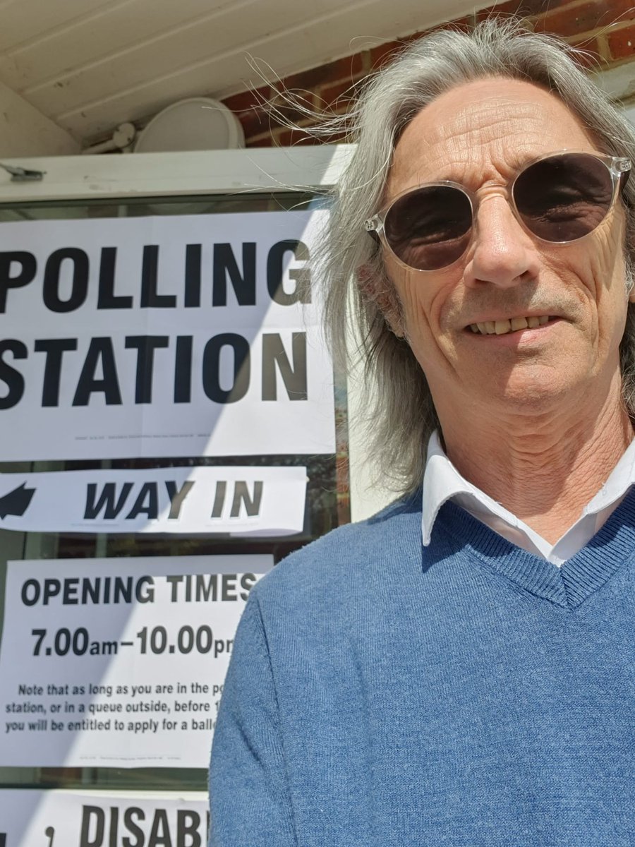 GreenMaidstone's tweet photo. GREEN WIN

🔵 to 💚

Derek Eagle elected in Sutton Valence! Ending the Conservative majority at MBC!

#GetGreensElected
#LocalElections2023 https://t.co/EhRwuo6Sno