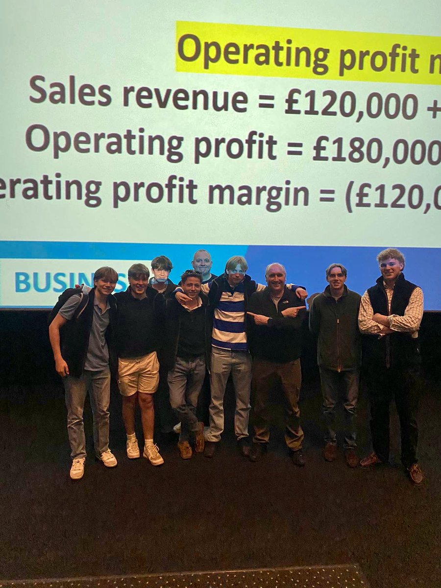 BusinessSES's tweet photo. Y13 business students loved their day out with Jim and Graham @tutor2uBusiness they found it very helpful and even won themselves a hat #hithere @SESSixthForm https://t.co/3rapZLKsMo