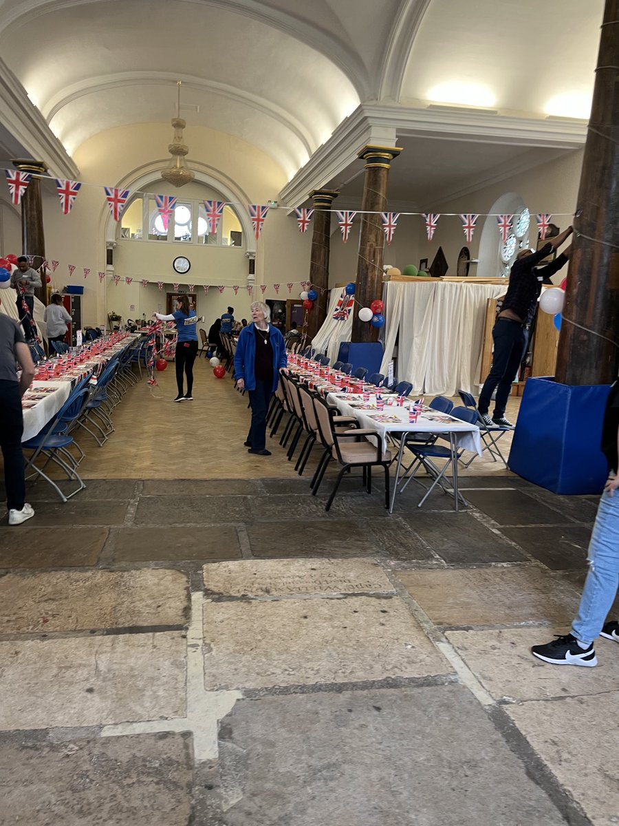 We are getting ready for our coronation party with the help of our lovely volunteers ⁦@mountanvil⁩ and Vellero