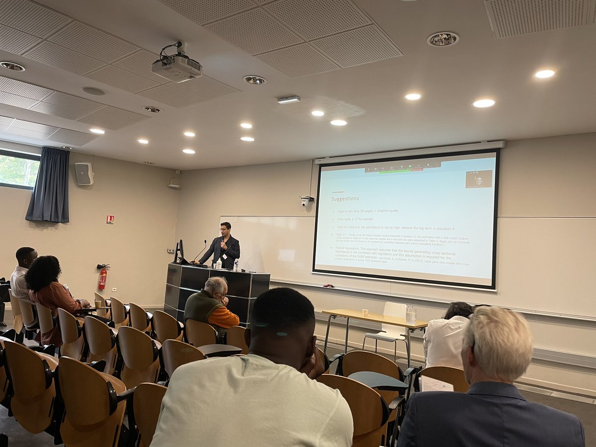 Last session of this 20th Edition of #ACDD23 
Macroeconomics II: paper presented by Hugo Oriola (<a href="/Laboratoire_LEO/">Laboratoire d'Économie d'Orléans</a>) « Opportunistic Political Central Bank Coverage: Does media coverage of ECB’s monetary policy impacts German political parties’ popularity? »
Review: Jamel Saadaoui
