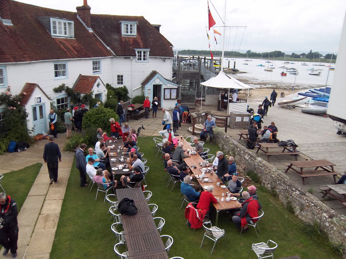 Itchenor Sailing Club is Hiring! ⛵️🍺
We are a small and friendly team looking to recruit a Kitchen Assistant. We'd love to hear from you!
Click here to apply!: uk.indeed.com/job/kitchen-as…