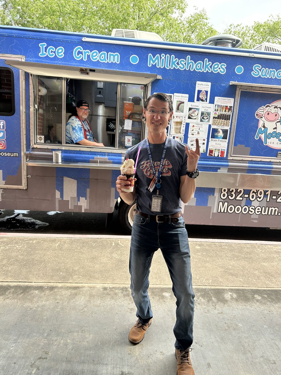 Mrs. Rodriguez tweet media