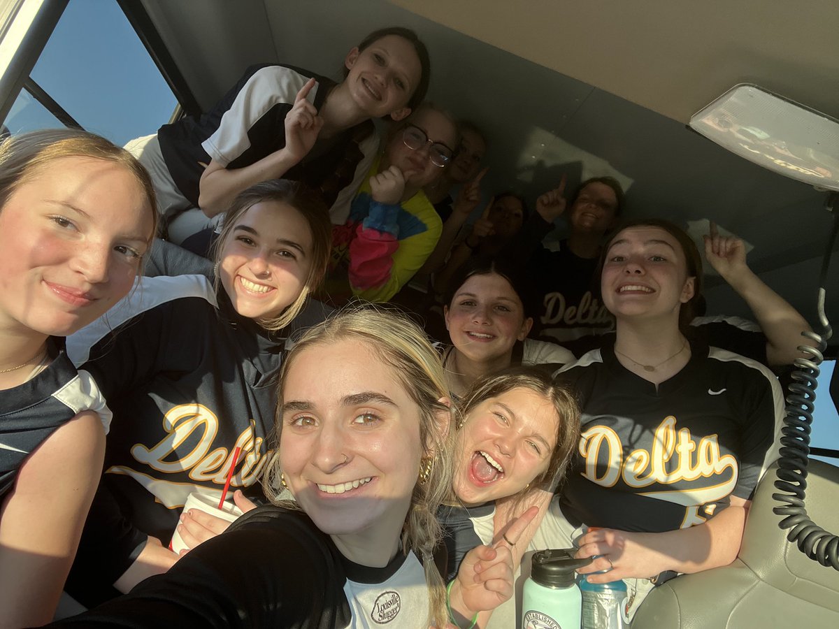 𝓗𝓪𝓹𝓹𝔂 𝓕𝓻𝓲𝓭𝓪𝔂 ‼️

👏🏼👏🏼👏🏼Congrats to the JV softball team on the win last night and to Coach Herron on her first win as the JV Head Coach‼️

🦅 #ᴇᴀɢʟᴇᴘʀɪᴅᴇ 𝘹 #ᴡᴇᴏᴠᴇʀᴍᴇ