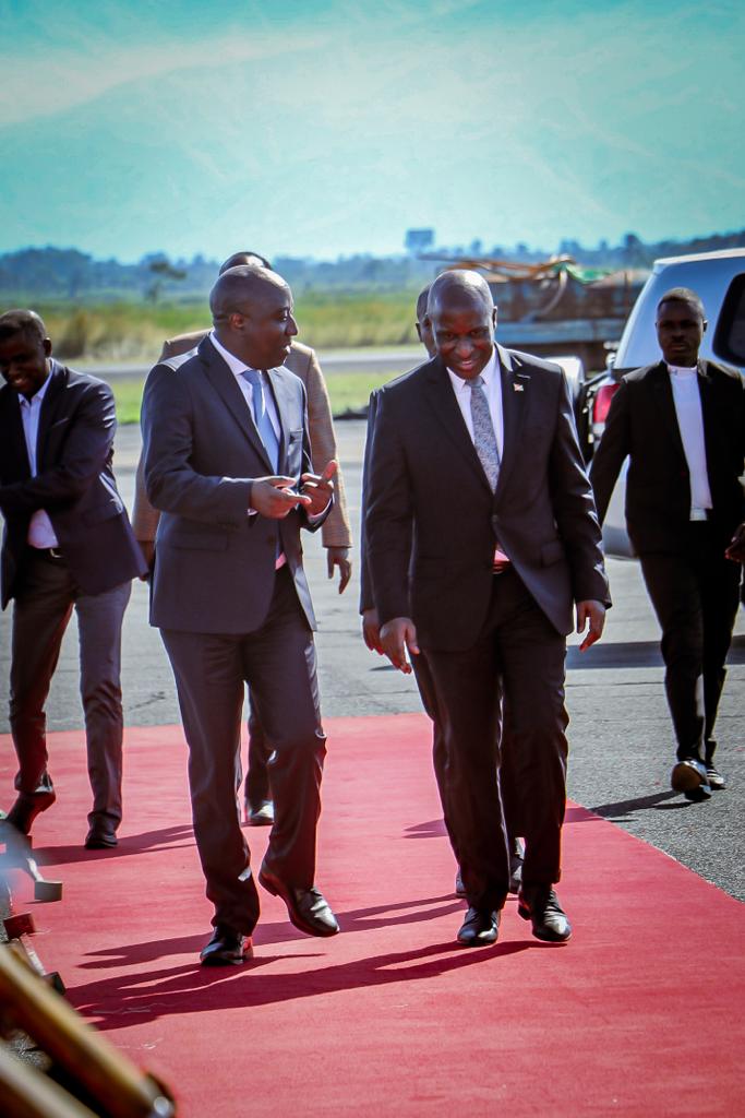 PrimatureRwanda's tweet photo. PM Dr. Ngirente has arrived in Bujumbura, Burundi to attend the 11th Summit on the Regional Oversight Mechanism of the Peace, Security and Cooperation Framework for the DRC and the Great Lakes region. https://t.co/4gRkX2XOzG