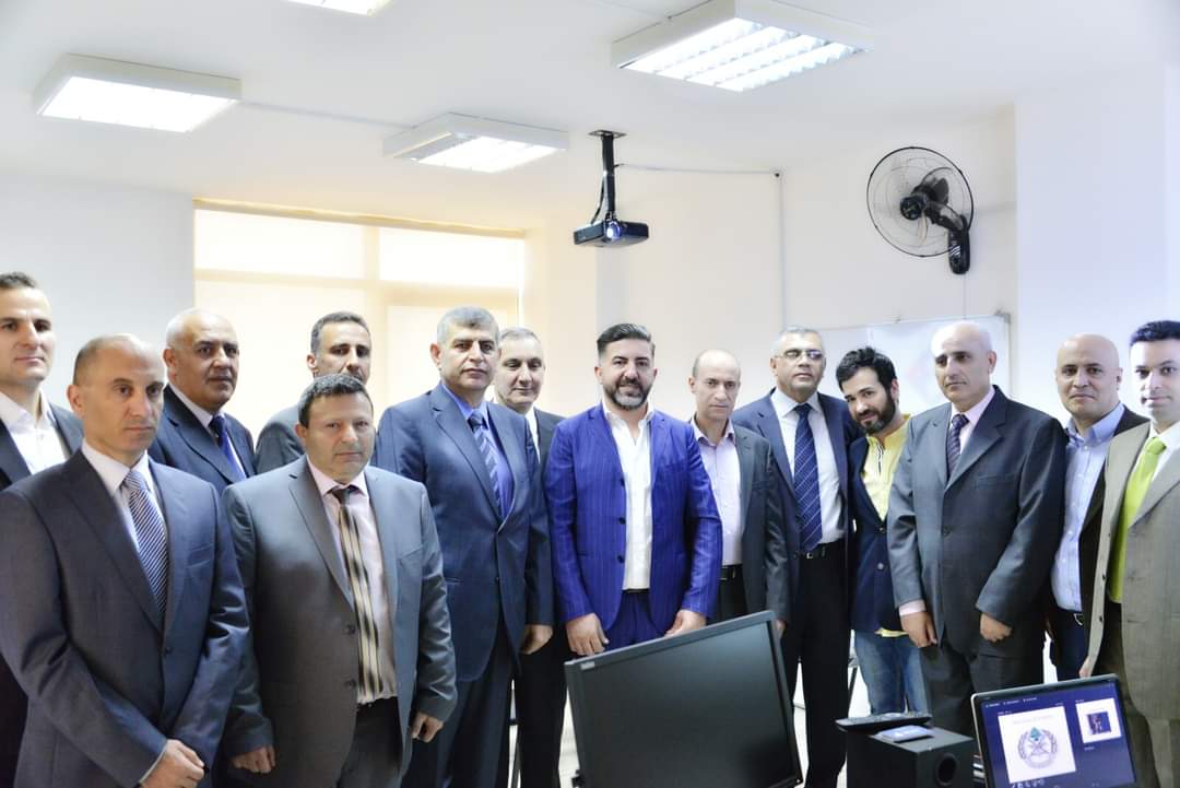 Ameen_media's tweet photo. ذكرى عزيزة على قلبي في 2018  
قدمت دورة تدريبية خاصة عن وسائل التواصل وكيفية التعامل معها للتخفيف من اضرارها بمشاركة من كبار ضباط #الجيش_اللبناني 
في مركز  Go4Media 
#archive2018 
#جيشي_لبناني https://t.co/27eufVmEKx