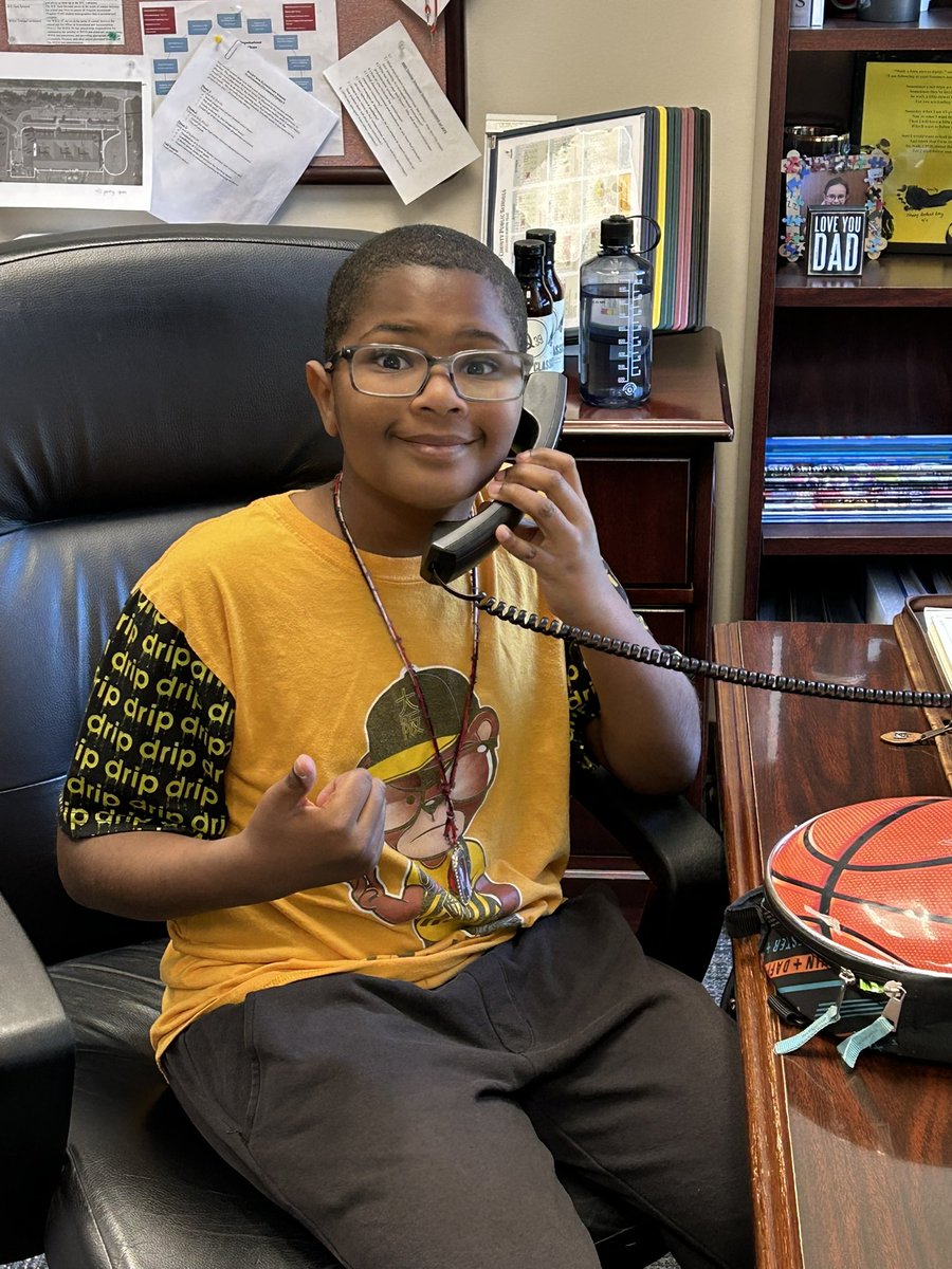 RockyRunES tweet media