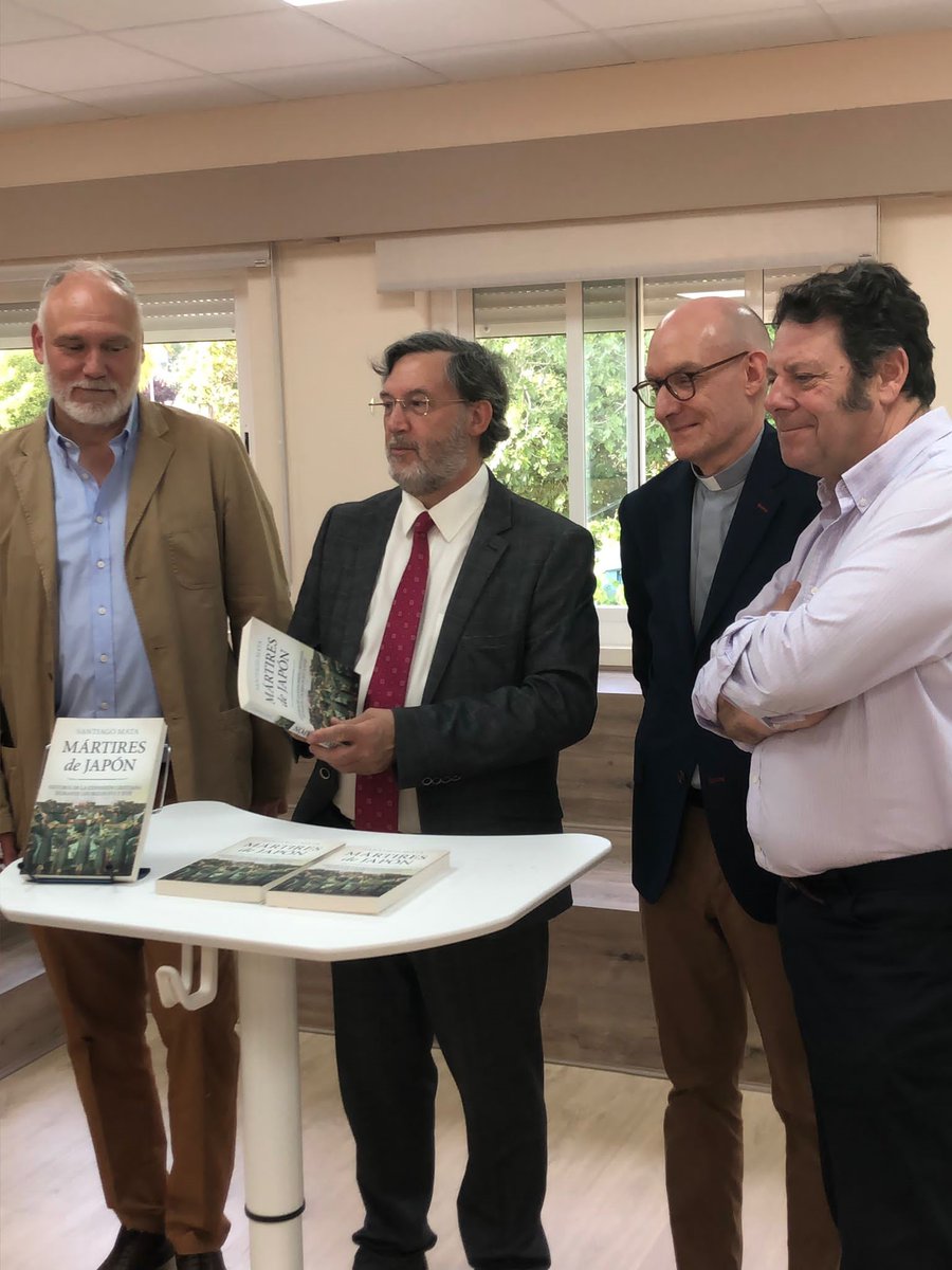 El director del Secretariado de Misiones participó en la presentación del libro "Mártires del Japón" de Santiago Mata. La obra recoge la historia del cristianismo en el país del sol naciente a lo largo de los siglos XVI y XVII.