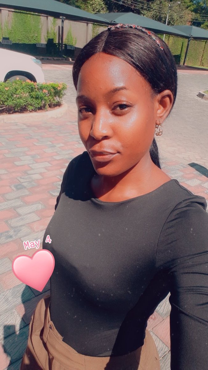 Lindiwecj's tweet photo. Low key 🔑
The faith you hold on to can not run in vain, surely one day you are gonna be proud you held on.
#Blossom
#KeepKeepingOn https://t.co/my430rsm3l