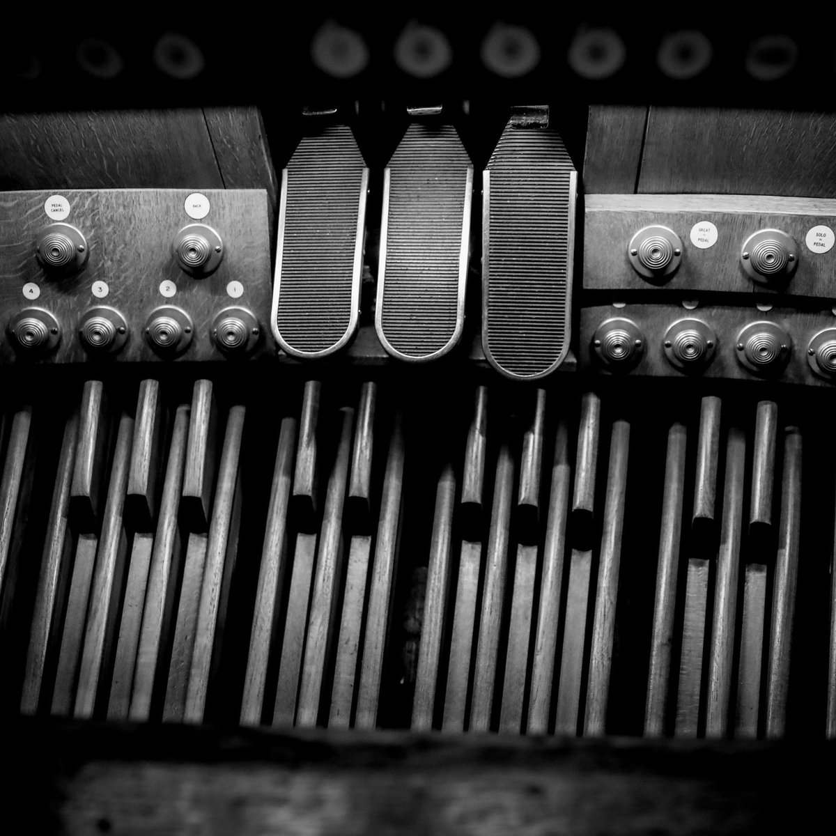 The swell pedals of the Royal Albert Hall Organ - photographed here by Christie Goodwin! 📸