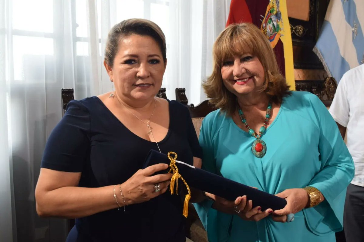 En la Sesión de Concejales del Municipio de Guayaquil del día de hoy, se aprobaron convenios en favor de los grupos de atención prioritaria. @CCPIDG

#ConcejalLuzmilaNicolalde