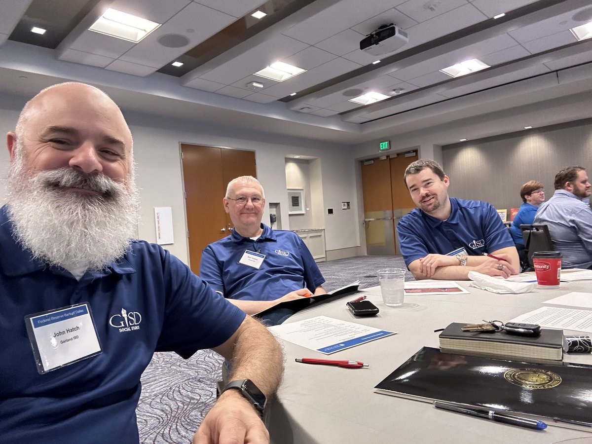 Hatch_2116's tweet photo. Ending the 2022-2023 #MSSSA year at the @DallasFed with the @GisdSoc team. Missing @drojas_5 and @MrsTosado ! @RichVickery @SereneD15 https://t.co/vsE1FMoRln