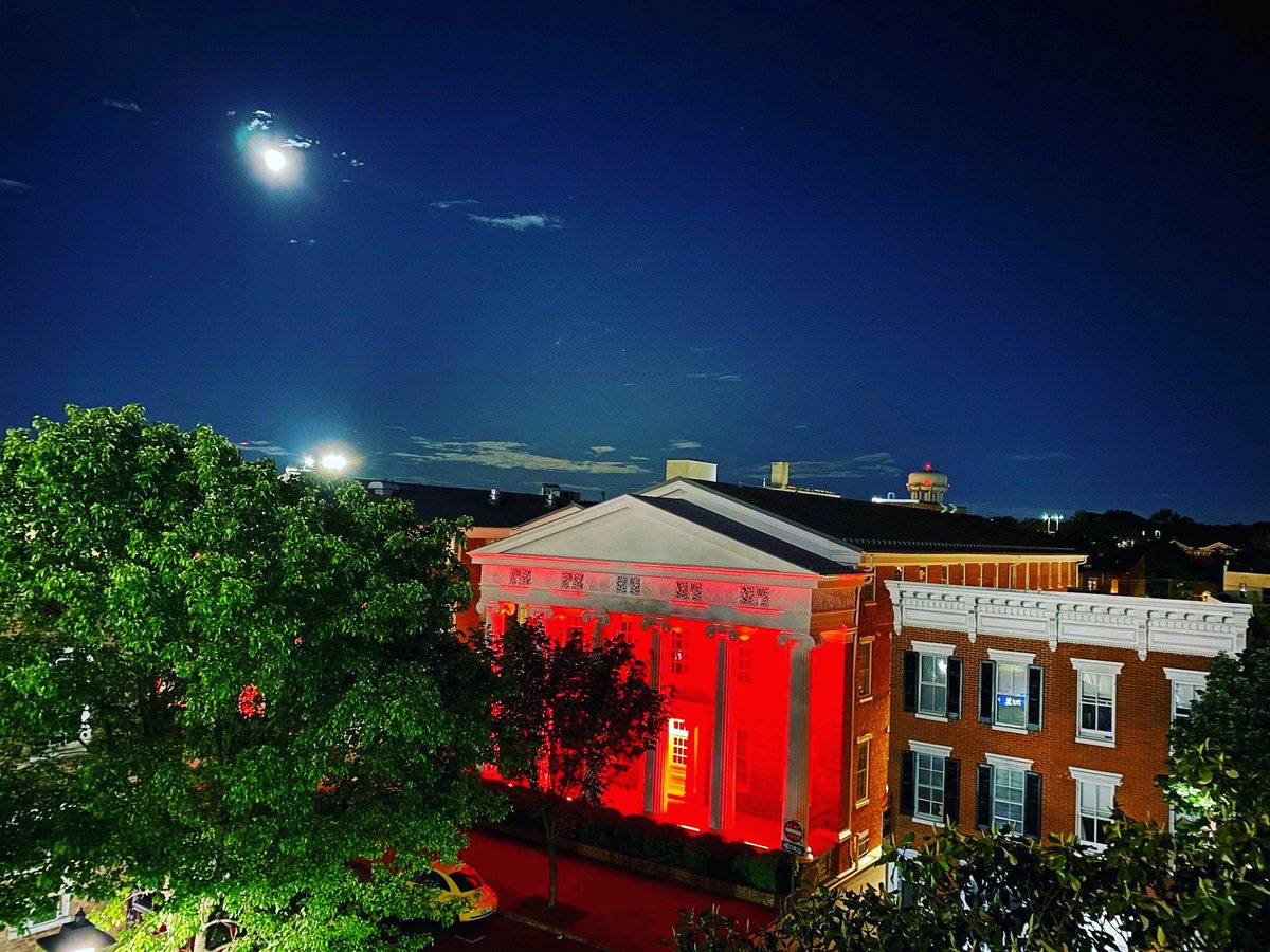 FredCoGovMD's tweet photo. We are Lighting the Night for Fallen Firefighters May 4-7, 2023! Join us, fire service organizations, and businesses from all across the country and light the night to the fallen and their families ๐
#FireHero2023 #LightTheNight #fallenfirefighters #FCDFRS https://t.co/Z0U0N5fMr3