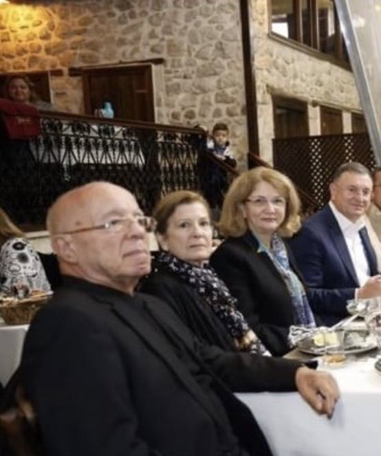 Sayın Hatay Büyükşehir Belediye Başkanı Lütfü Savaş, bu konuları kimse gündeme getirmeyince, "seçime gidiyoruz hassas bir dönem karıştırmayın ortalığı şimdi" denildikçe unutulur sanıyorsunuz ama elin Amerikalısı affetmiyor ve Amerika'nın en prestijli gazetelerinden biri olan New