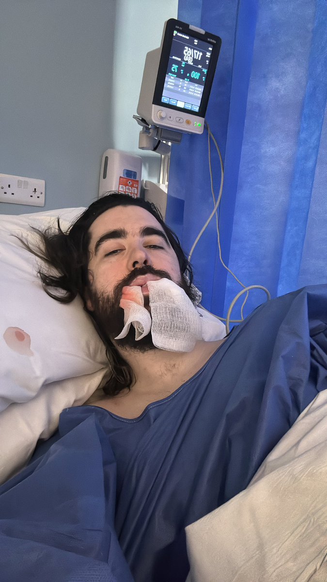 DaithiDeNogla's tweet photo. Hospital Nogla round 2, Big W 🙏🏻 https://t.co/EqaJIAu0sj