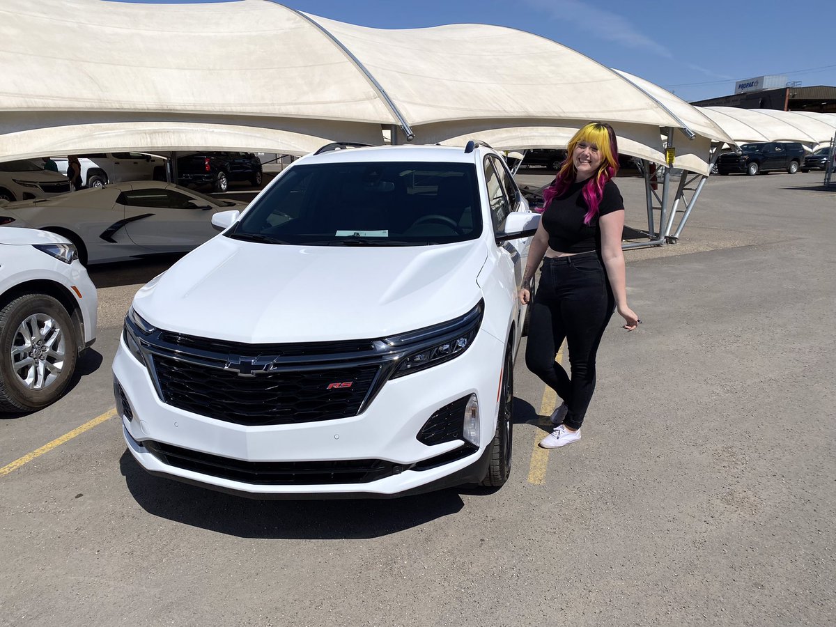 What a Cute Couple! Meet Jamie and her new 2023 Equinox RS. 
We love how Big they’re both Smiling!
Congrats Jamie and Thanks for being so Awesome!

<a href="/DavisGMAirdrie/">Davis Chev Airdrie</a> #Chevrolet #NewRide #TeamDavis #DavisChevAirdrie #EquinoxRS #2023Equinox #ChevyEquinox