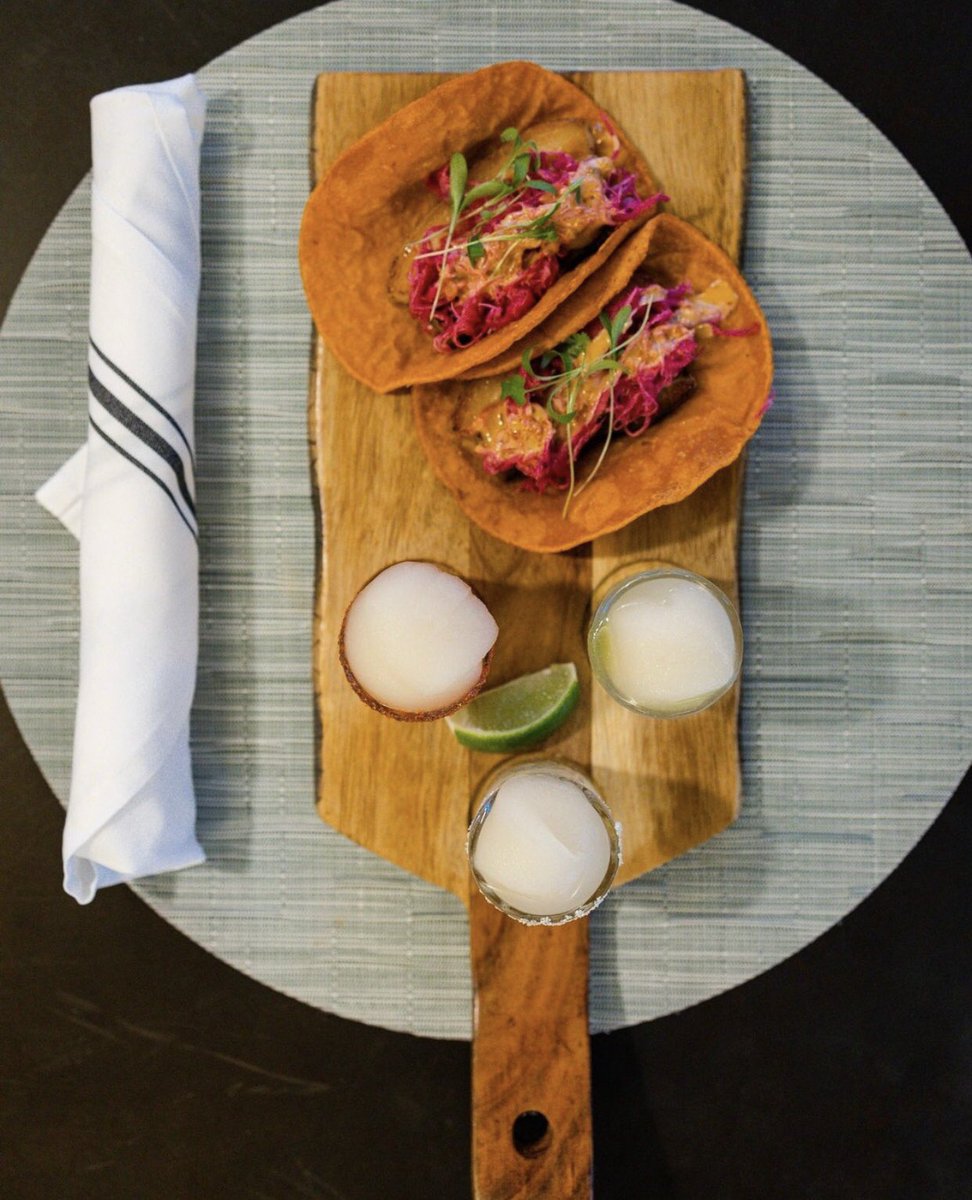 Real Estate Showcase tweet media