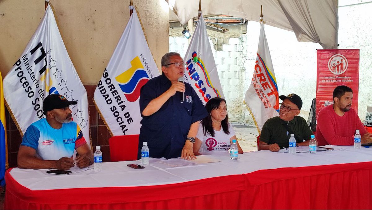 MinTrabajoVE's tweet photo. Desde la Casa de la Clase Obrera @Incret_Oficial, hoy #5May se lleva a cabo la Tribuna Antiimperialista sobre la entrega de la Macolla Petrolera "Cacique Chaima" la cual será utilizada para pagar las prestaciones de los Trabajador@s venezolanos. 

@NicolasMaduro
#12AñosGMVV https://t.co/rwYI7ElmEh