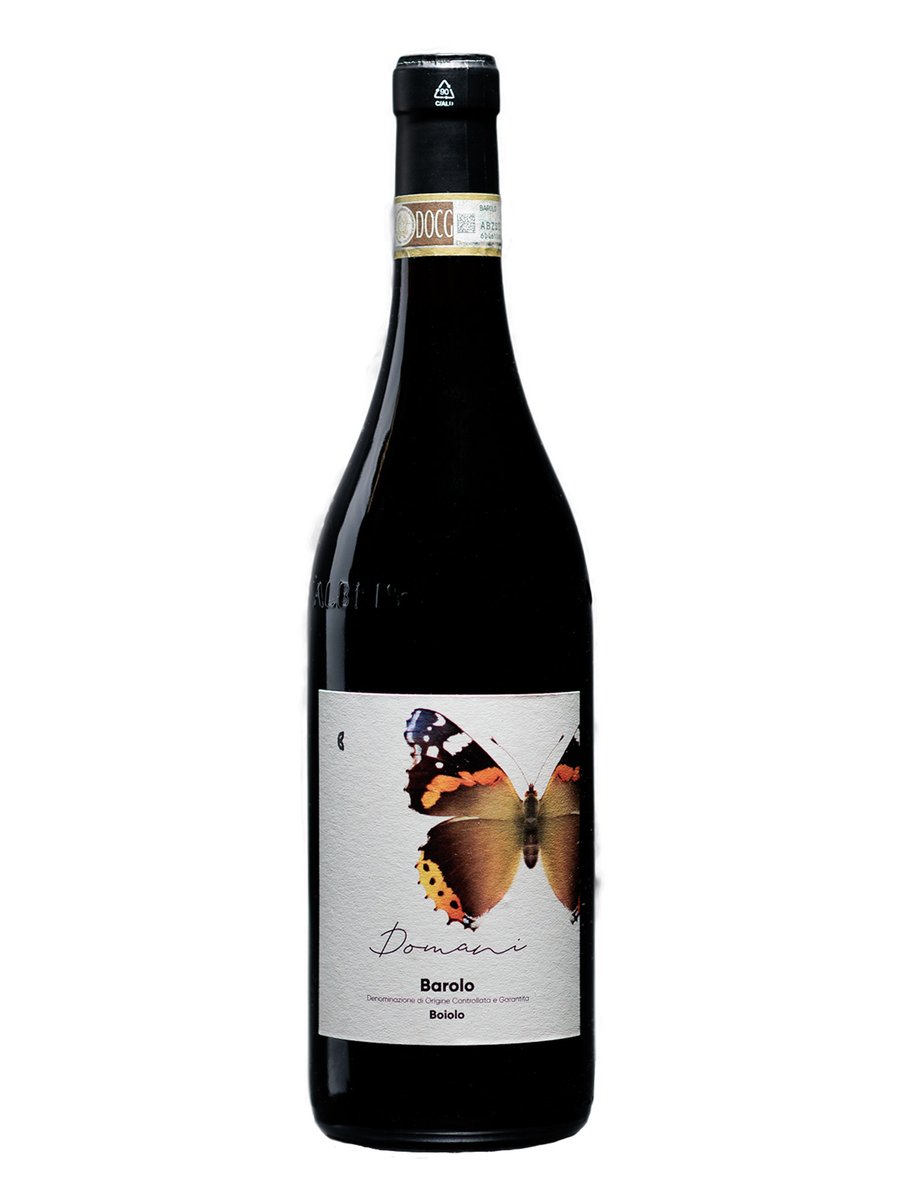 WineNewsIt's tweet photo. A #pranzo il #Barolo #Boiolo #Domani 2019 di #Campàro, che profuma di fiori e sottobosco, con tocchi affumicati e balsamici. In bocca, il sorso è agile ben profilato, dal finale lungo che ritorna floreale e balsamico, https://t.co/QY59Ro9Sk3 https://t.co/ZuPpl2V8zB