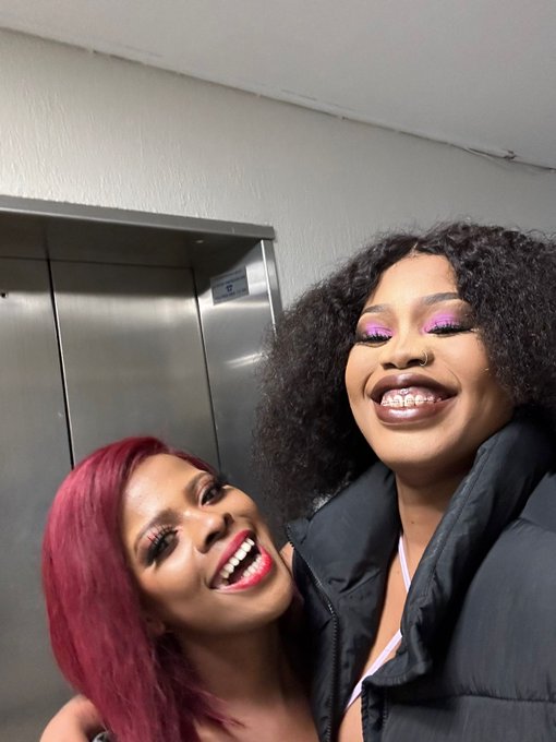 I just bumped to @XolisileM_   I'm like ke kupa ungsqueeze in Lerona libatla uba hona ko industrying<a class="tags" href="/tag/xolisilem_">@xolisilem_</a><a href="/tag/bubbly"class="tags"><span>#bubbly</span></a><a href="/tag/xoli"class="tags"><span>#xoli</span></a>