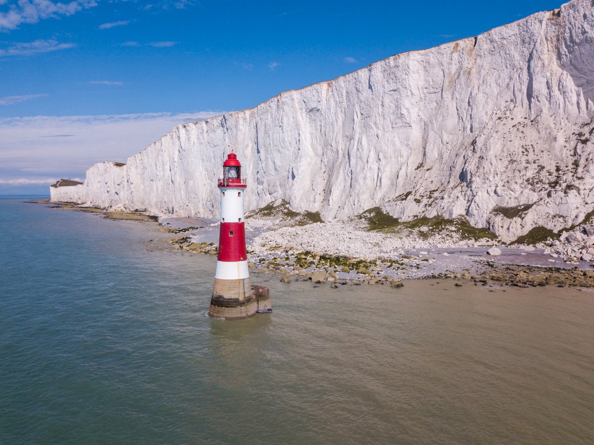 Come and discover the white cliffs of #southeastengland....

📷: The Needles @VisitIOW | Stone Bay, Broadstairs @VisitThanet | Samphire Hoe @viisitdover | Beachy Head @VisitEastbourne 

#whitecliffs #coastline #views #coastline #lovesoutheastengland