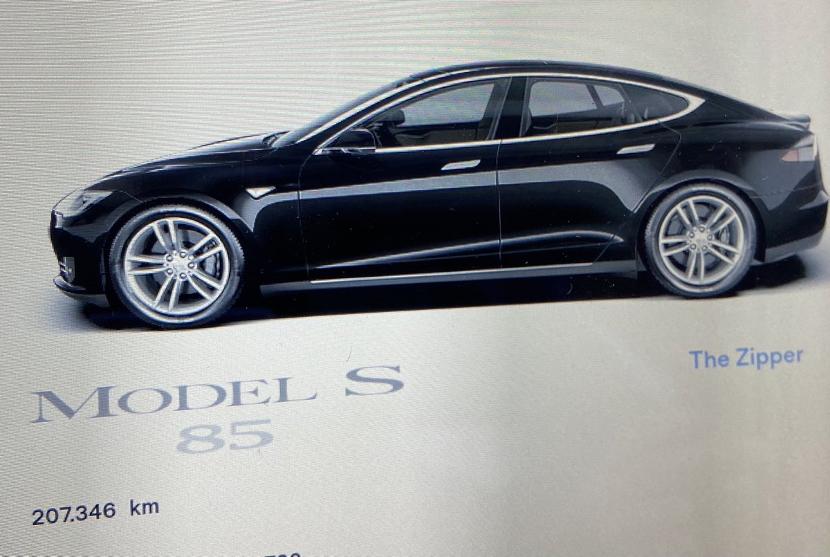 For all the FUD fighters &amp; their not knowing counterparts: 

2014 build <a href="/Tesla/">Tesla</a> Model S 85
(First registration Summer 2015).

Bought 2nd hand 2019 with 66.000km - 380km typical range.

Now: 207.000km
- 361km typical range.

5% loss in the last 4 years and with 141.000km driven…