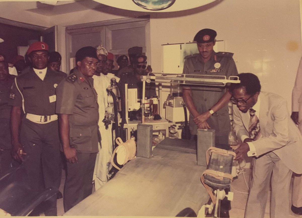 Tolu Ogunlesi tweet media