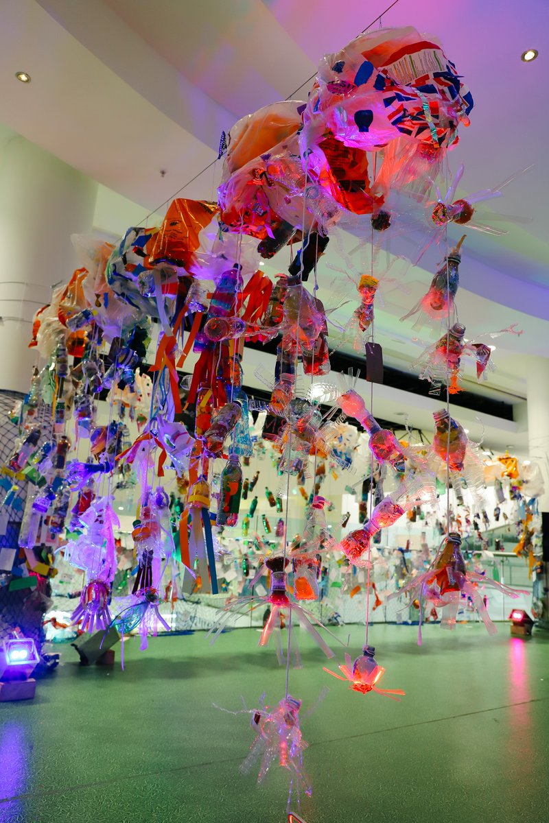 🌎That's a wrap for the #SingleUsePlanet exhibition! Over 1,200 members of the public have explored the exhibition created by over 1,100 #Wandsworth Year 4 &amp; 5 students.

Many families and schools have got crafty in our free eco workshops in the space at <a href="/SouthsideSW18/">Southside Shopping Centre</a>🍃