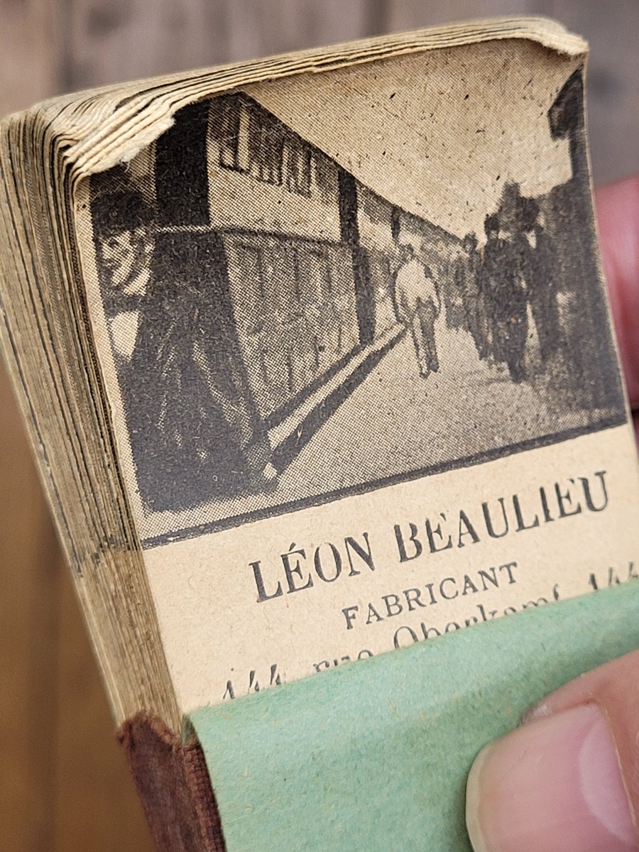 p__lab's tweet photo. @PamHutch Thanks a lot, Pamela,  for your contribution to the book "Discovering Lost Films of Georges Méliès in fin-de-siècle Flip Books (1896-1901)"
I 've discovered the story about my small flipbook,... real location of this railway station, and THE wonderful "Méliès" investigation ! https://t.co/N38VPIiIzj