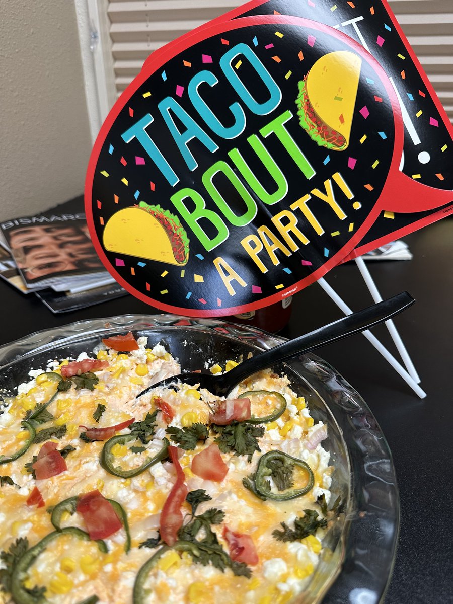 KKBOLD's tweet photo. Happy Cinco de Mayo! Please try to not confuse it with a clinic or salad dressing. #happycincodemayo #adagency #moretequila #tacoboutaparty https://t.co/htf9HA9OSg