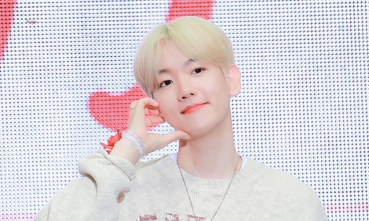 백현이늘행복했으면좋겠다
그럼나도덕분에매일이행복할꺼야
사랑해 🫶🏻🫶🏻🫶🏻🫶🏻🫶🏻

#언제든_놀러와요_큥데이
#오늘은_배켜니날_배켜니세상
#HAPPYBAEKHYUNDAY
#해피큥데이 <a href="/B_hundred_Hyun/">Baekhyun_EXO</a>