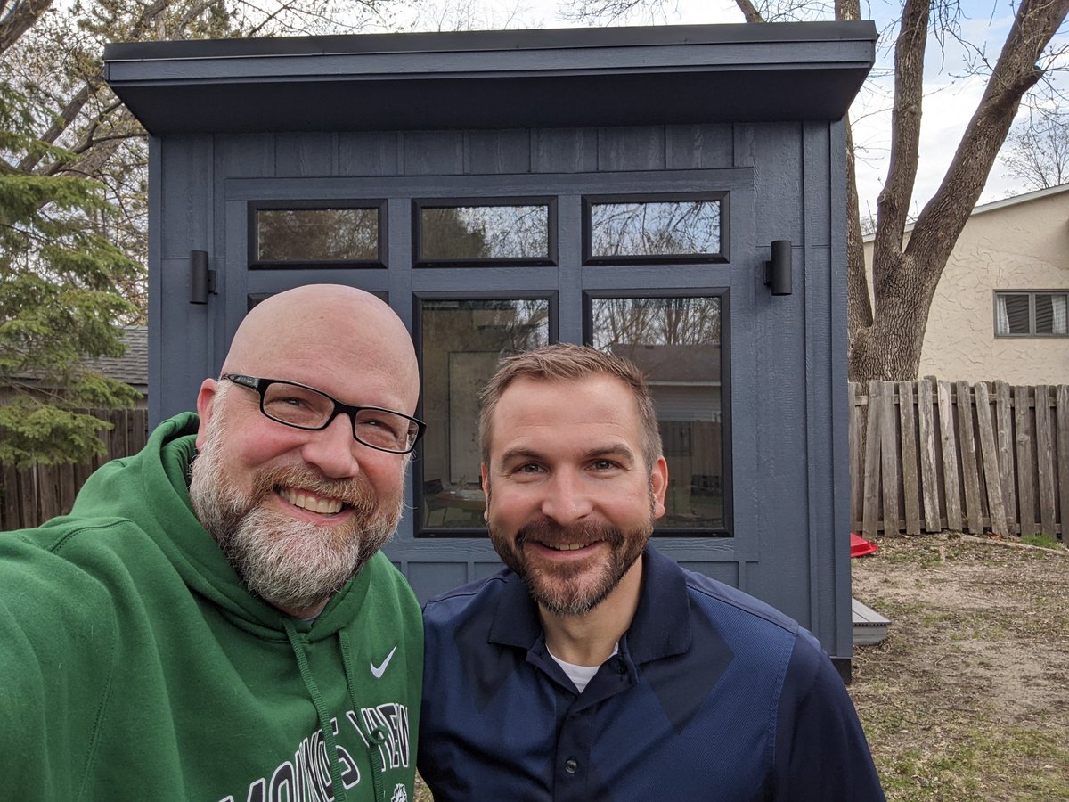 larsleafblad tweet media