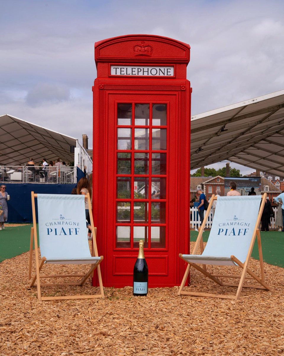 Whatever plans you have for this Bank Holiday weekend, we can all agree any celebration is better with Champagne 🍾👑🇬🇧

#AnyExcuseForPIAFF #ChampagnePIAFF