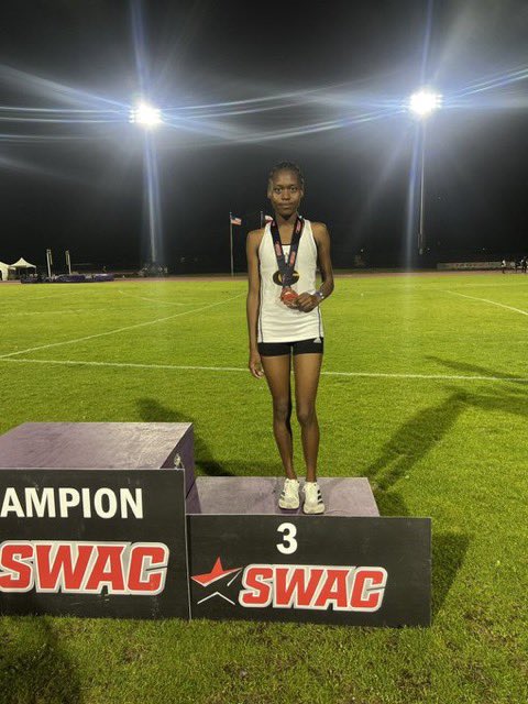 gsutigers_tfxc's tweet photo. Ruth Kibet notched a third place finish in the women’s 10k 🥉 

#Gramfam | #ThisIsTheG🐯 https://t.co/Y4DdMgjAfx
