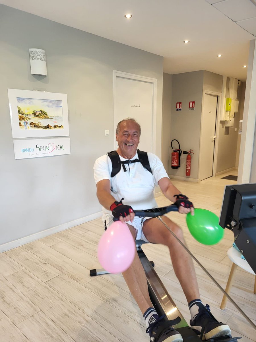 Ce matin, vos deux Enseignantes en Activité Physique Adaptée  ont customisé le rameur aux couleurs de SportDical ! 

Challenge d'anniversaire réussi pour Yvan T: 10 km sans faire exploser les ballons ! 🎈🎈

#saintmalo #sallesportsante #endurance

sportdical.fr