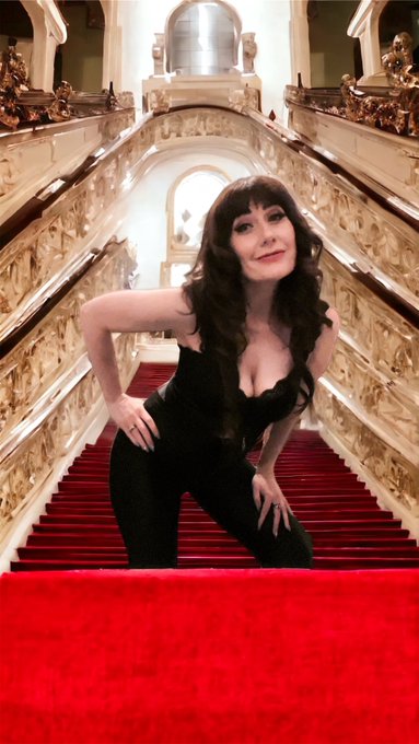 Sometimes I have to remember that my appearance is altered to look &ldquo;more age appropriate&rdquo; for a role<a href="/tag/realloyalfans"class="tags"><span>#realloyalfans</span></a>